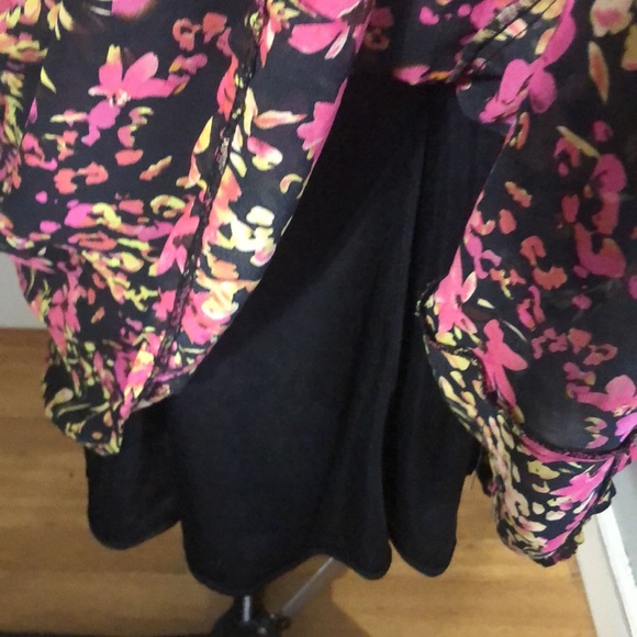 Flower Print Skirt - Picture 4 of 4